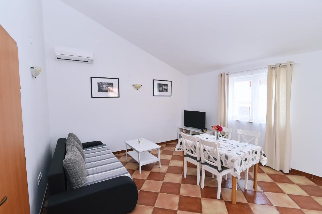 Apartments Luni Baška Dış mekan fotoğraf